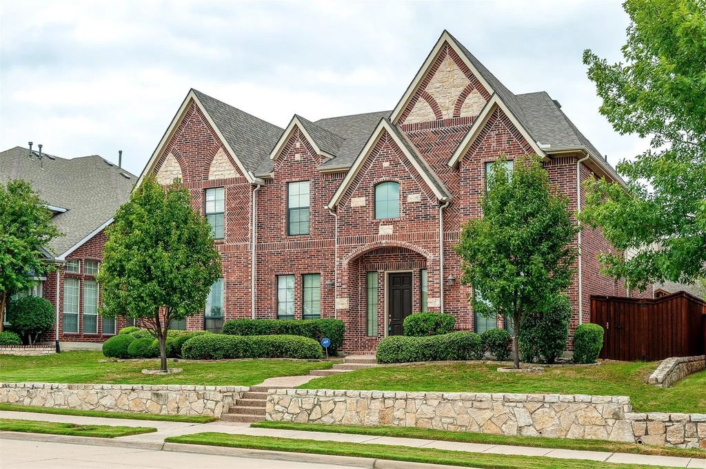 1505 Branch Hollow Drive E, Carrollton