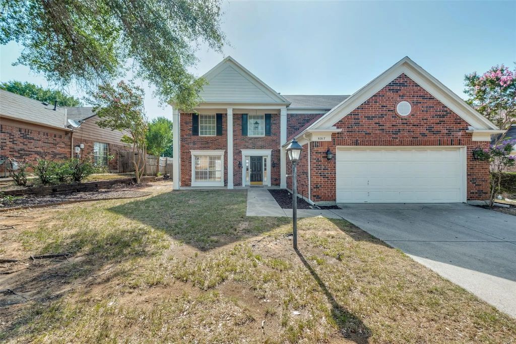 5317 Signal Peak Drive, Arlington
