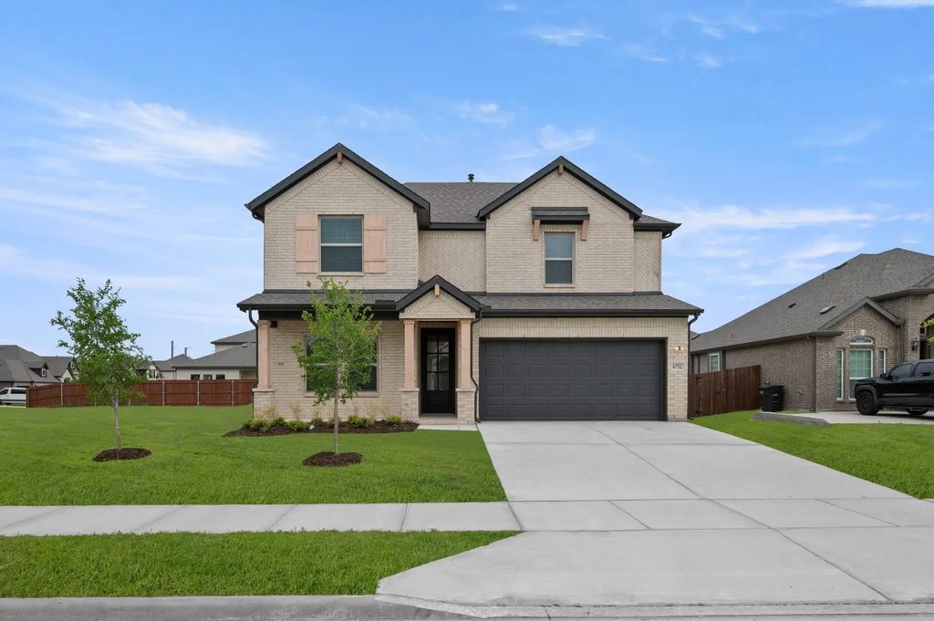 6732 Golden Grove Boulevard, Fort Worth