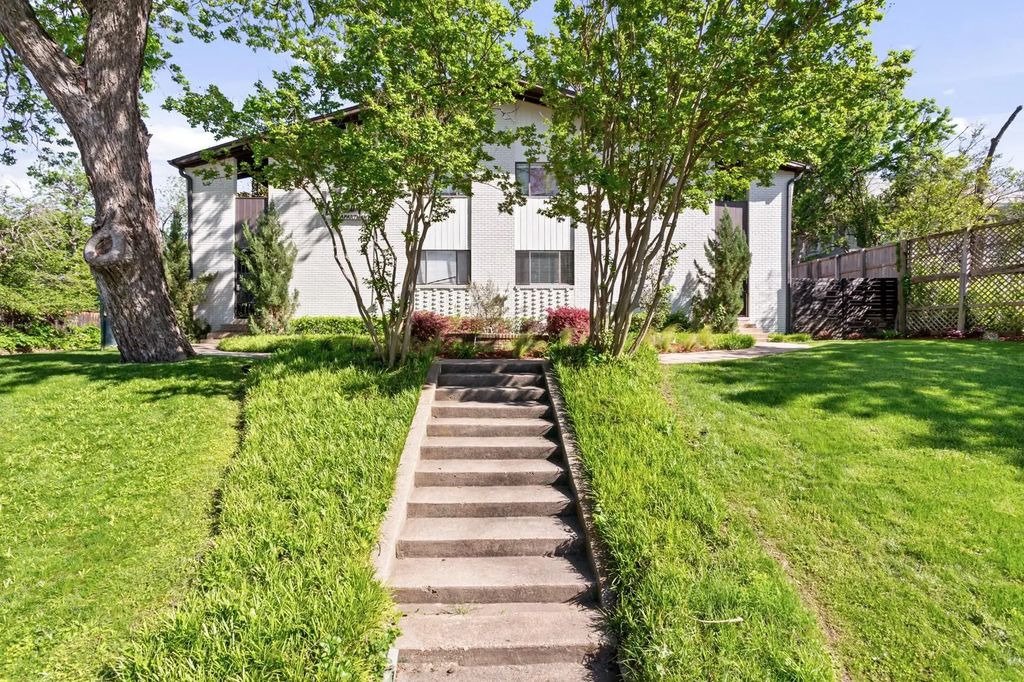 5722 Gaston Avenue A, Dallas