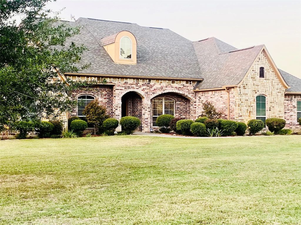 307 County Road 3640, Sulphur Springs