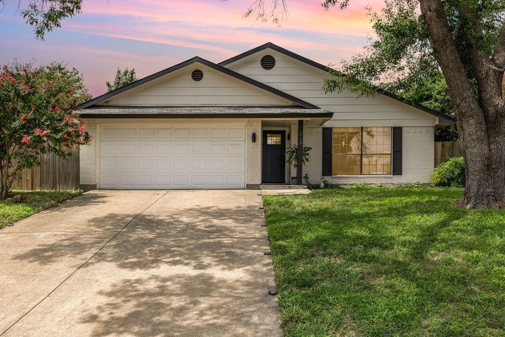 1700 Delaford Circle, Carrollton
