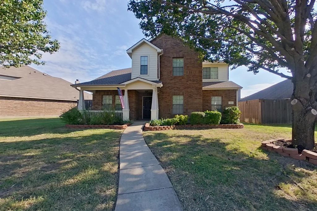 320 Rowdy Drive, Royse City