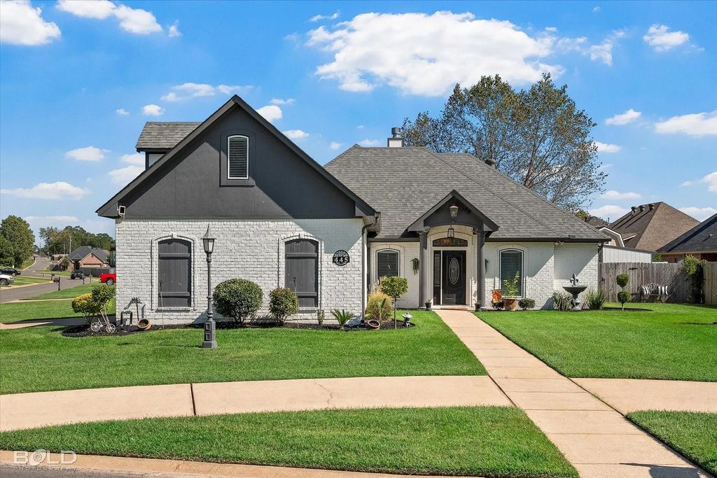 445 Dogwood South Lane, Haughton