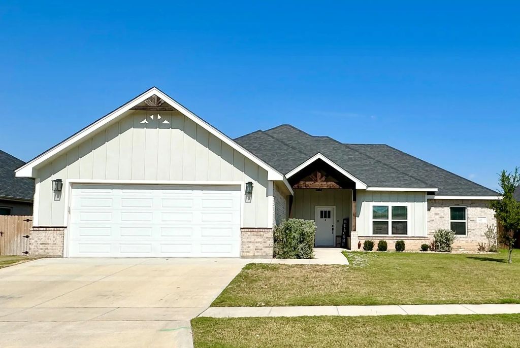 342 Blue Lake Drive, Abilene