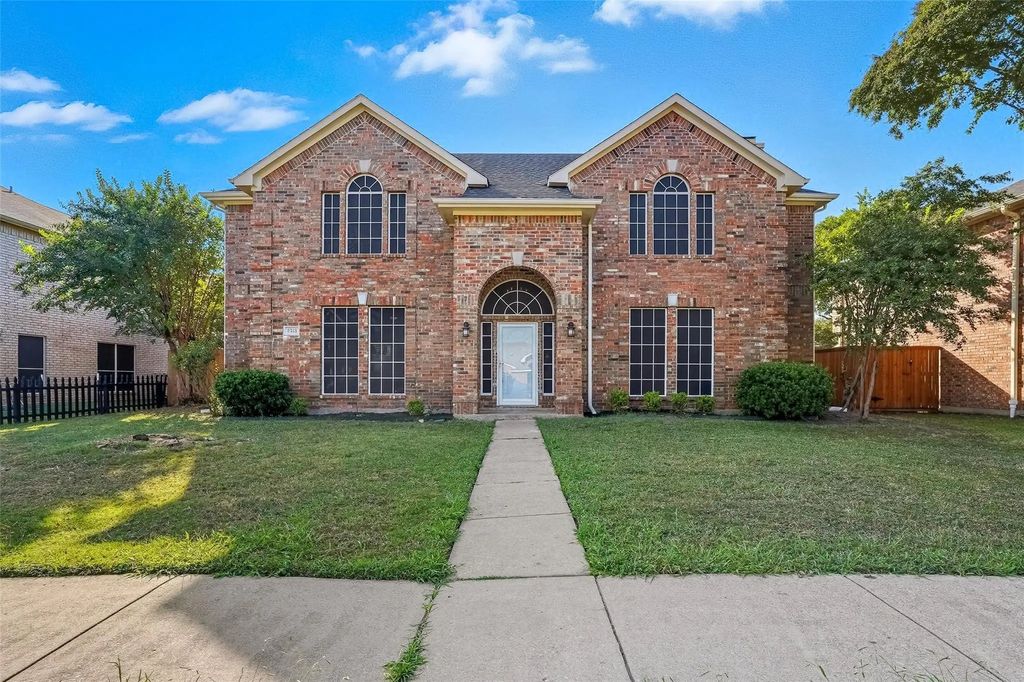 2313 Loretta Lane, Rowlett