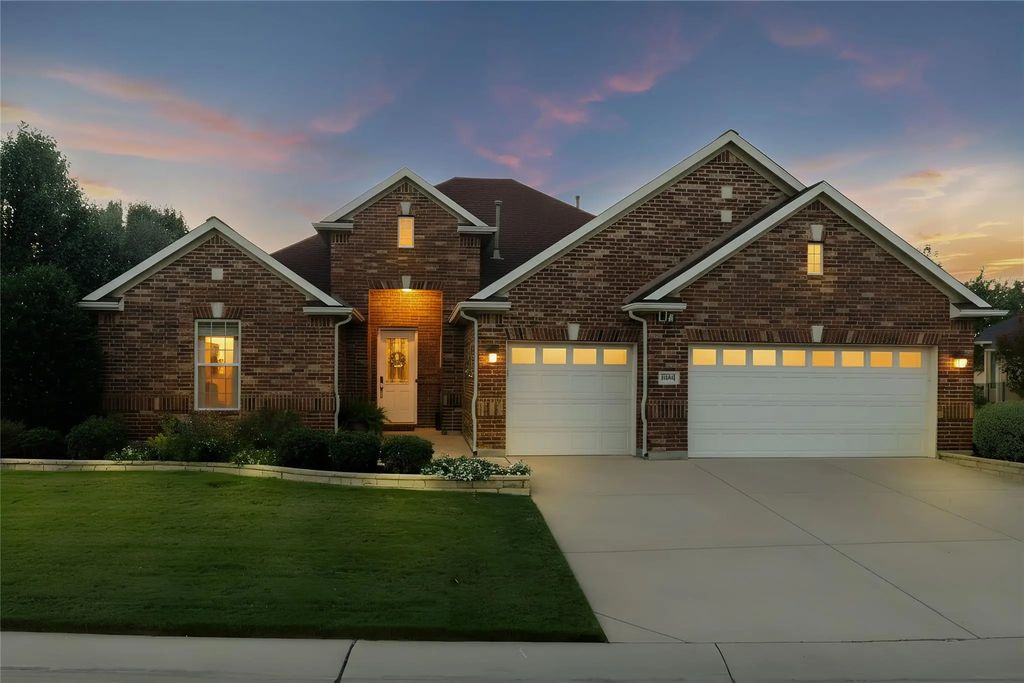 9004 Freeport Drive, Denton