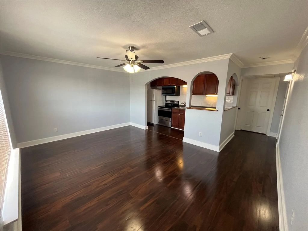 2518 N Fitzhugh Avenue 203, Dallas
