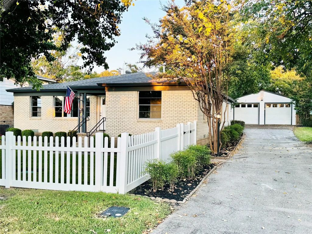 312 Overlook Drive, Midlothian