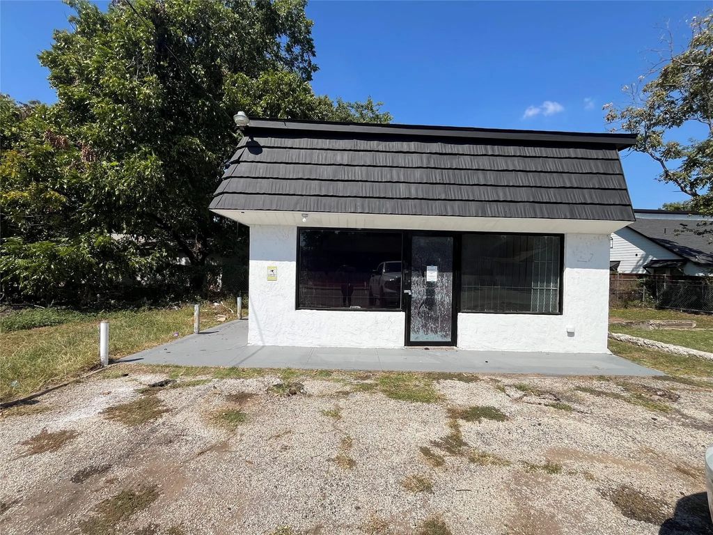 2537 Metropolitan Avenue, Dallas