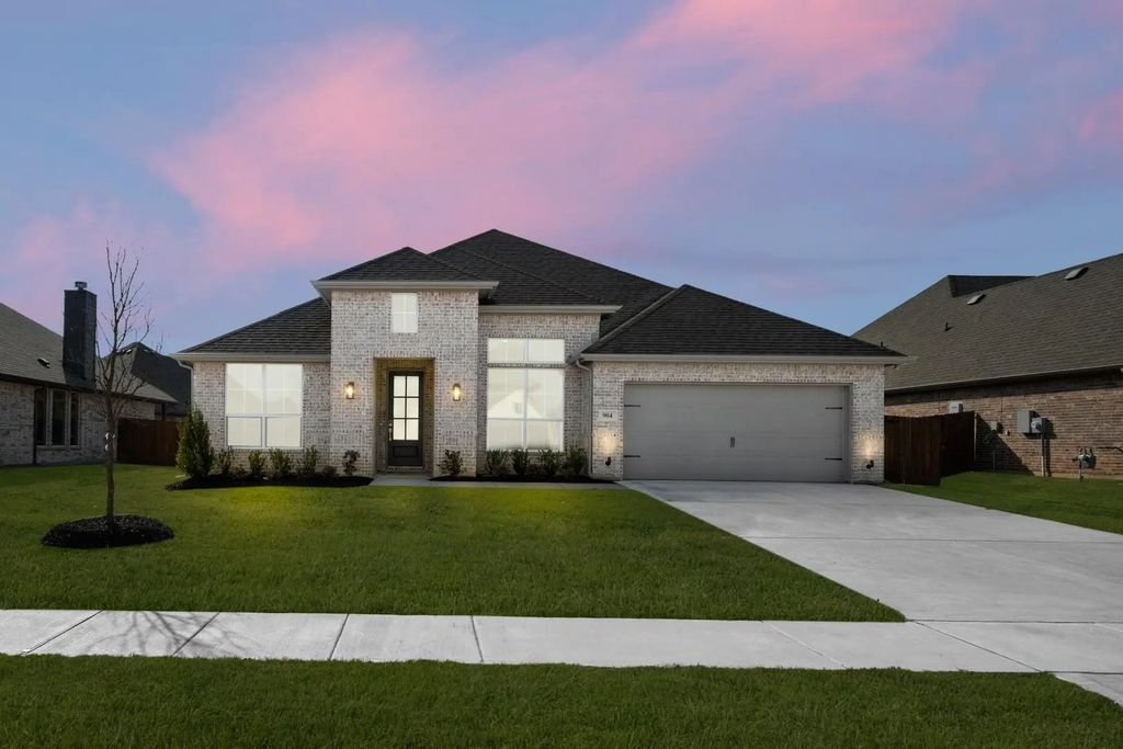 904 Meadow View Drive, Cleburne
