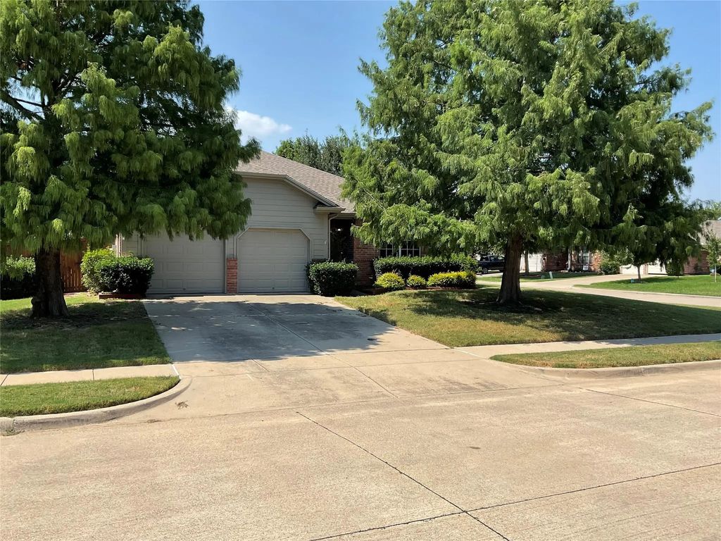 2804 Ector Drive, Grand Prairie