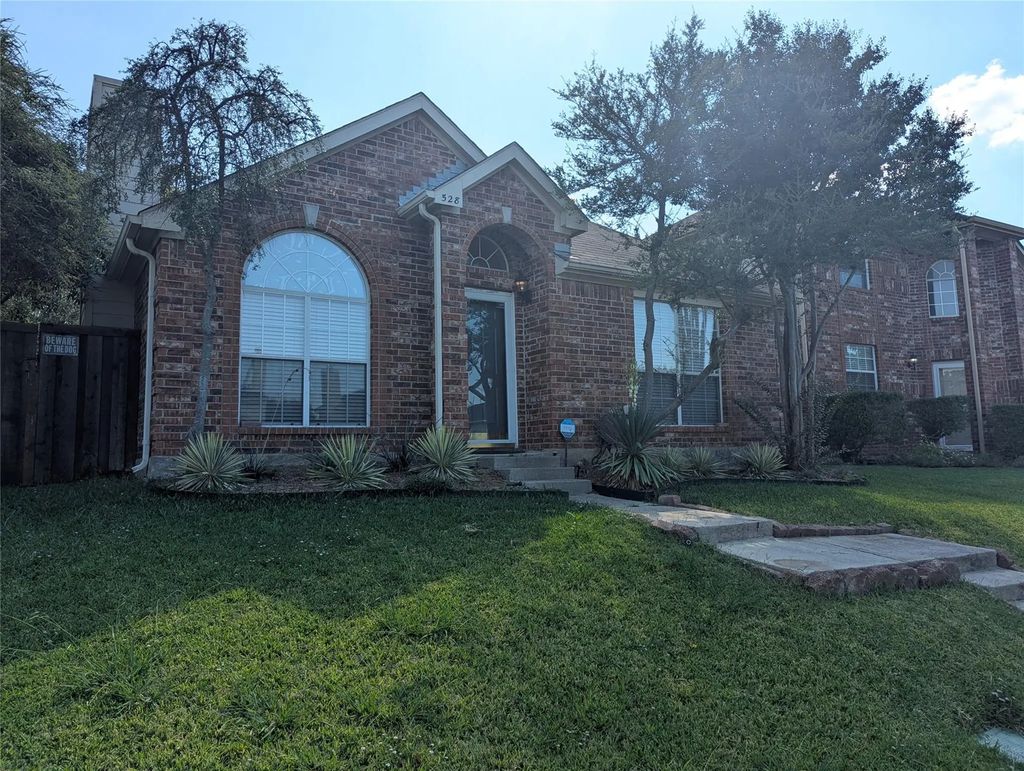 528 Timber Way Drive, Lewisville