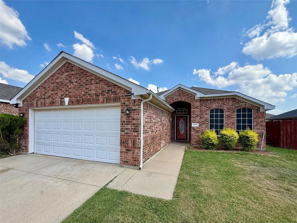 4037 Diamond Ridge Drive, Fort Worth