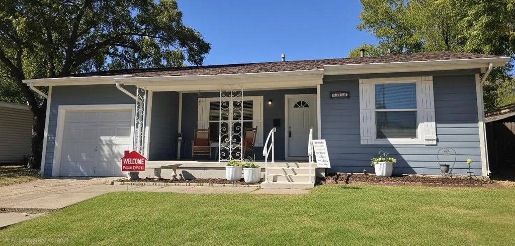 1617 Hillside Drive, River Oaks