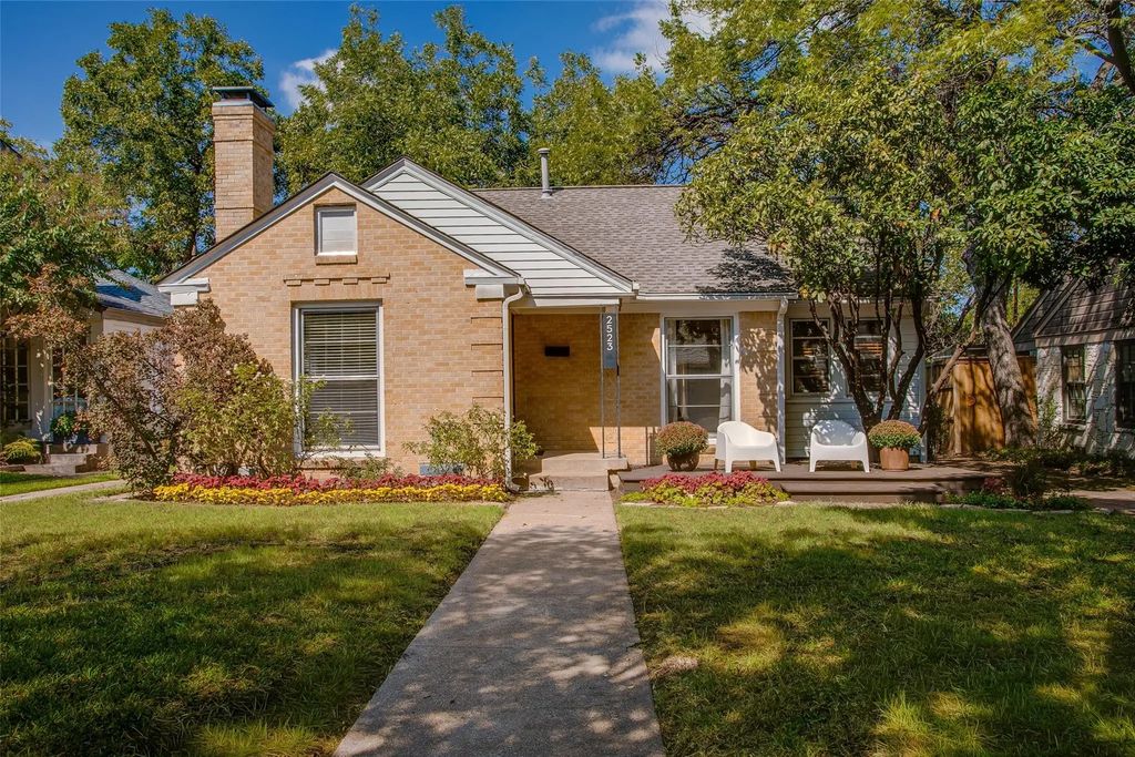 2523 W 10th Street, Dallas