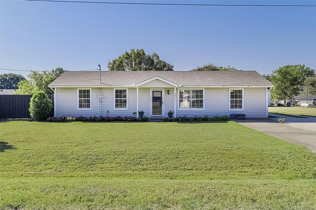 1027 Eastridge Circle, Red Oak