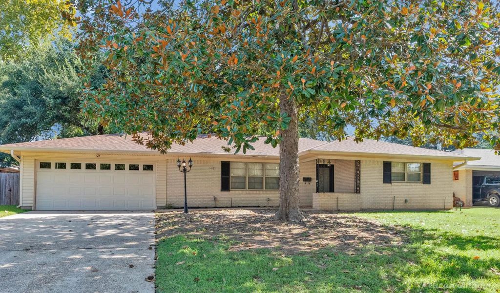 1419 Audubon Place, Shreveport