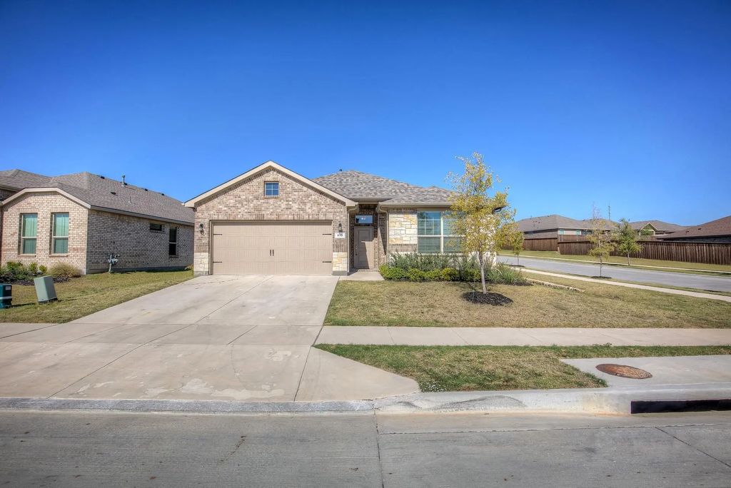 232 Lunayena Road, Rhome
