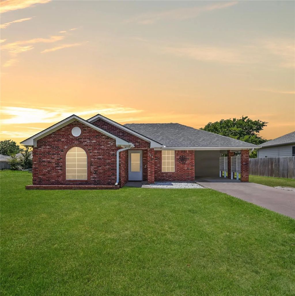 309 Flying Bridge Drive, Gun Barrel City
