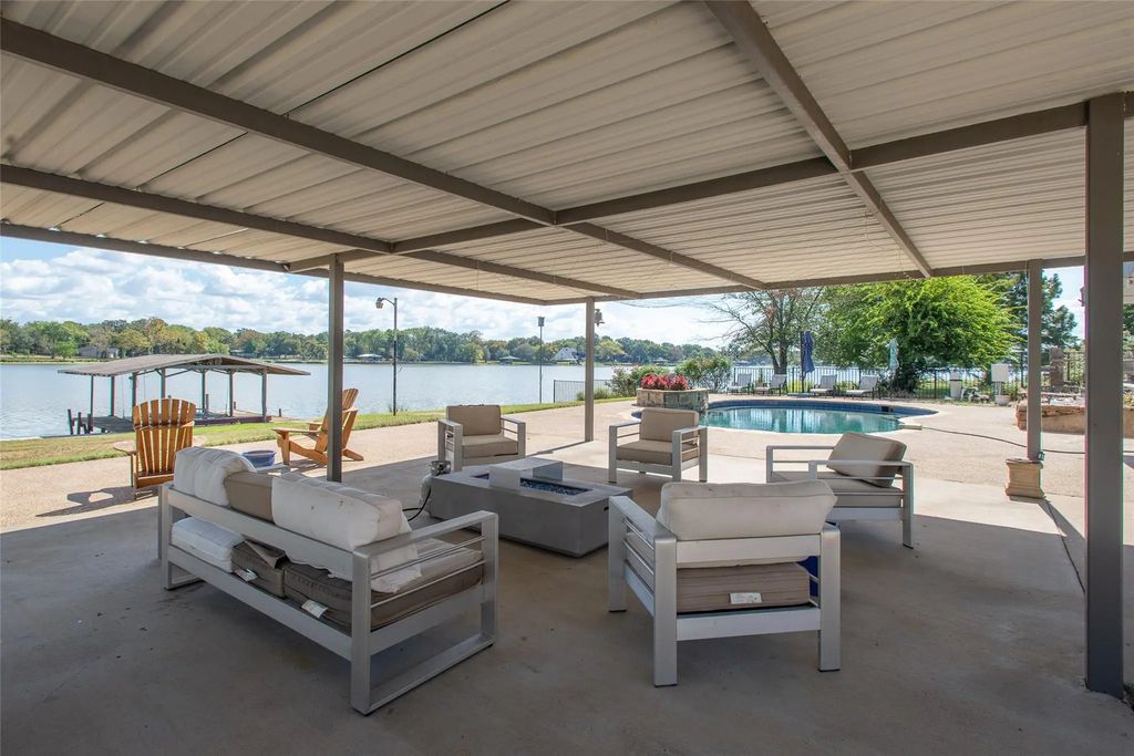 134 Spruce Trail, Gun Barrel City