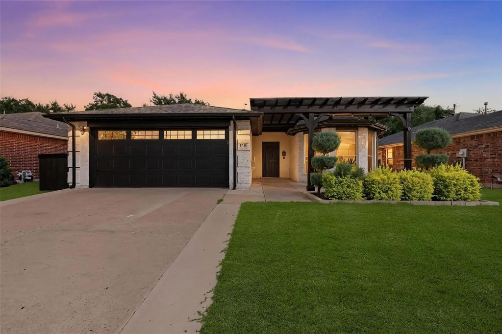 912 Margaret Drive, McKinney
