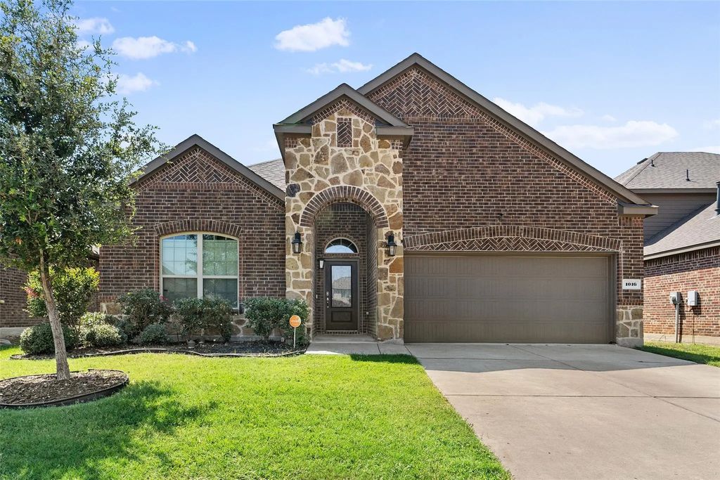 1016 Lake Cypress Lane, Little Elm