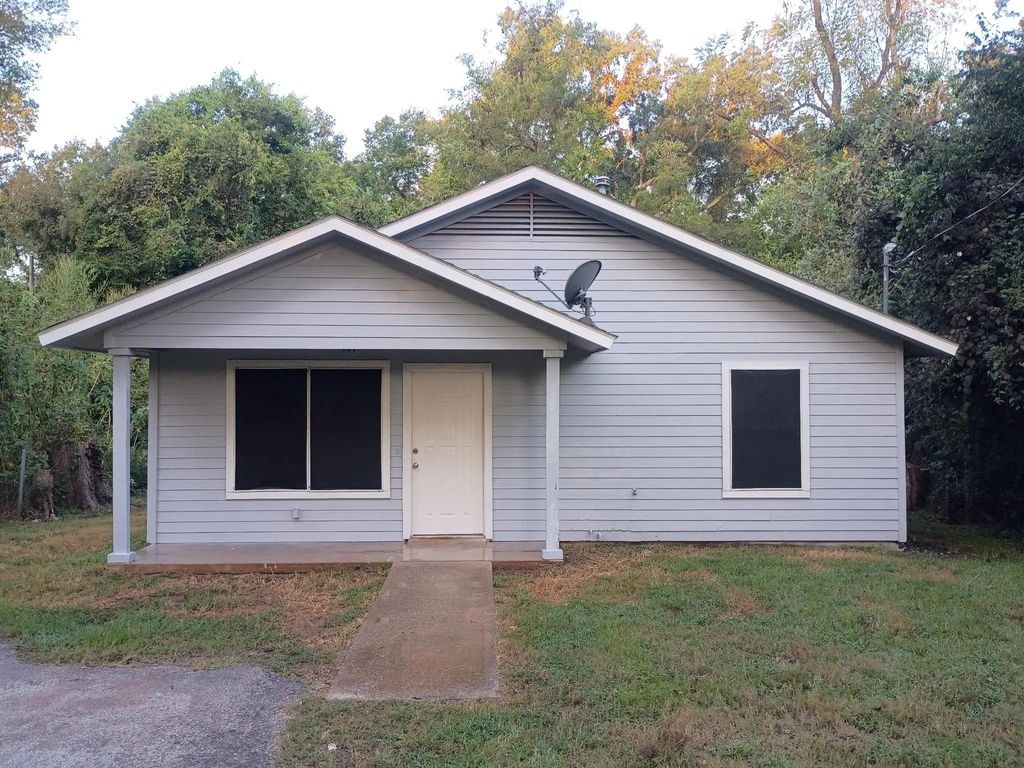 903 Conway, Palestine