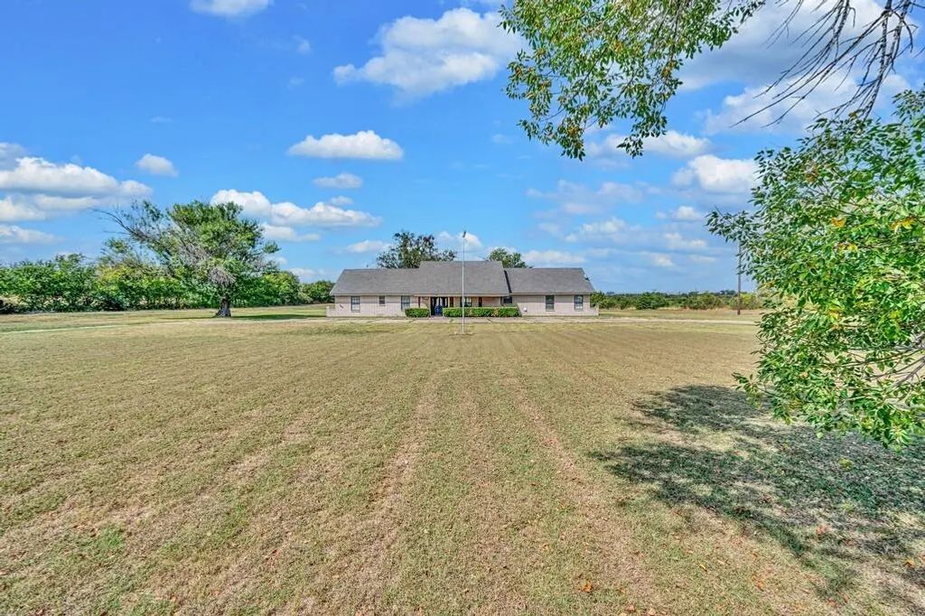 2166 Greig Drive, Robinson