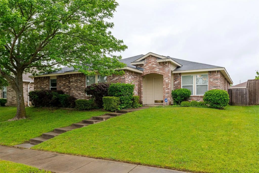 1434 Foxwood Lane, Rockwall