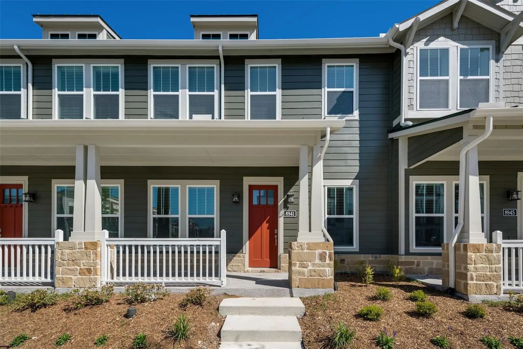 8941 Grand Avenue, North Richland Hills
