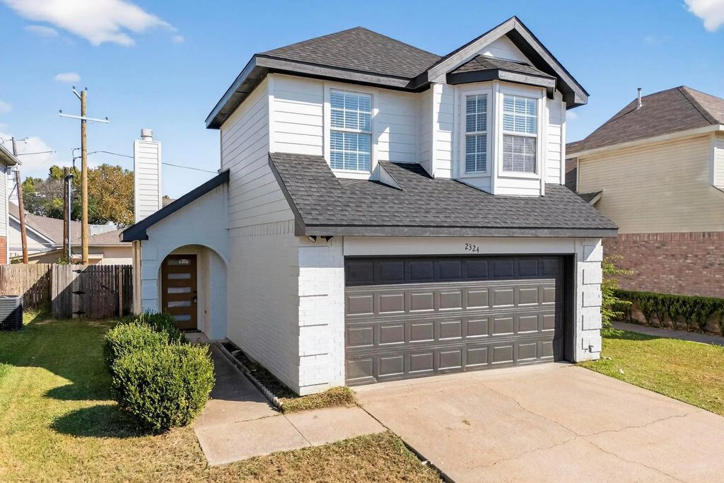 2324 Hunters Run Drive, Dallas