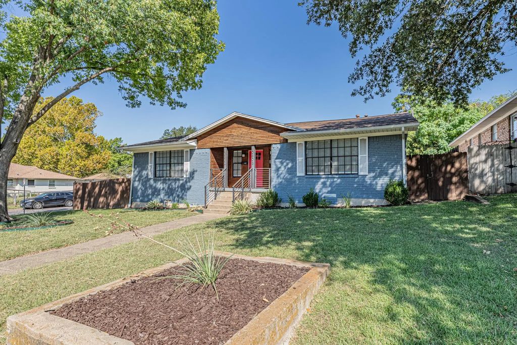 10803 Lake Gardens Drive, Dallas