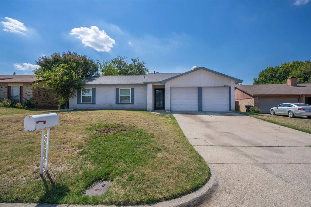 6824 Westglen Drive, Fort Worth