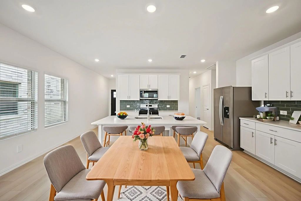 612 Clover Creek Drive, Princeton