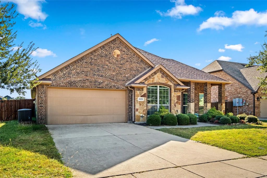 2170 Liriope Lane, Waxahachie
