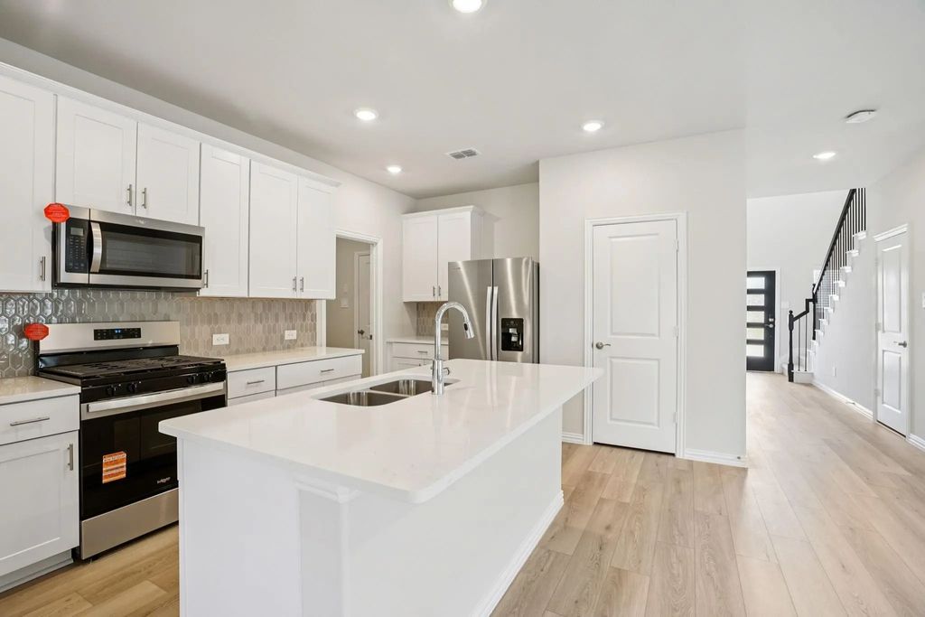 603 Clover Creek Drive, Princeton