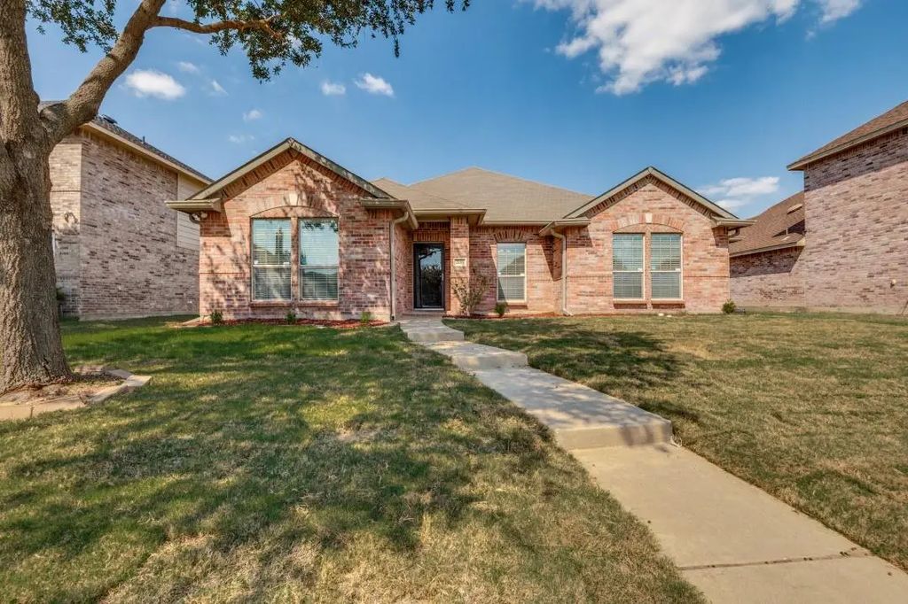 2113 Marvin Drive, Lancaster