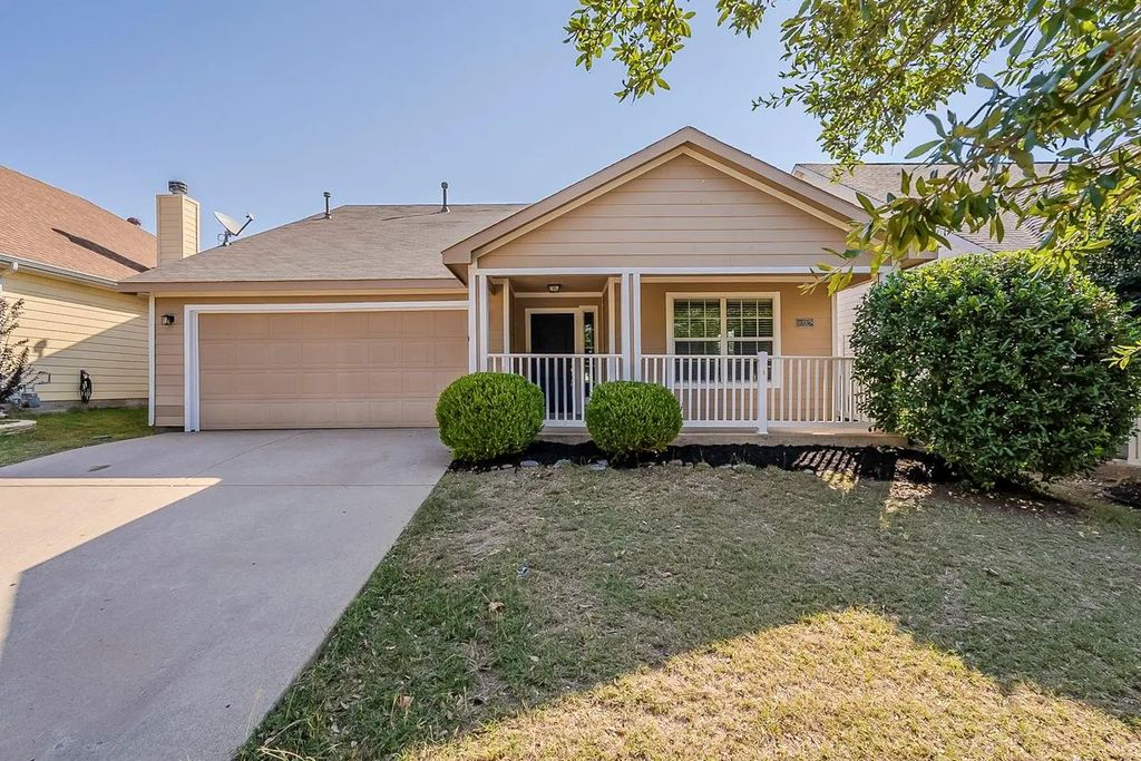 10928 Caldwell Lane, Fort Worth