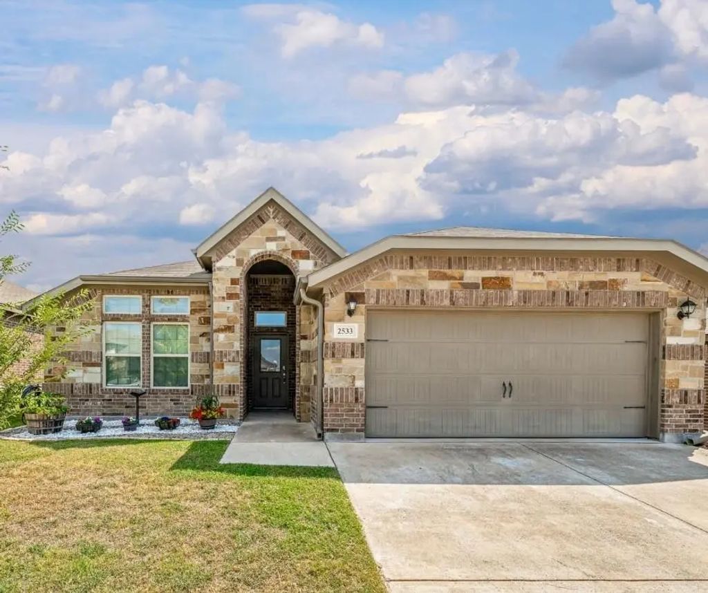 2533 Hadley Street, Weatherford