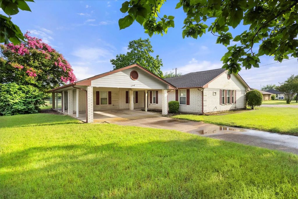 1120 Pierce Road, Red Oak