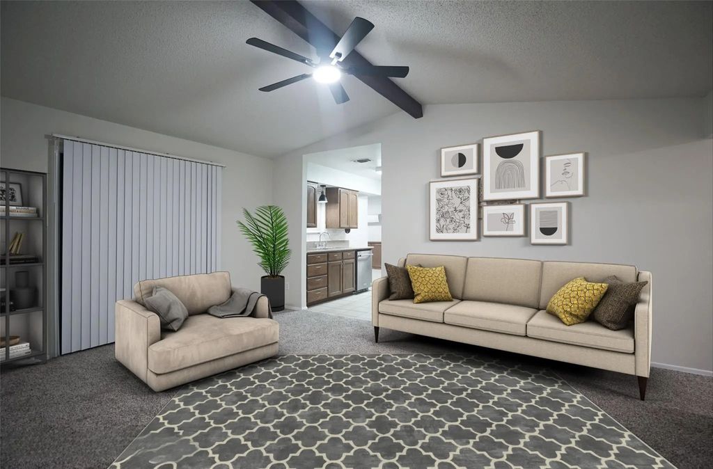 1128 John Reagan Street, Benbrook