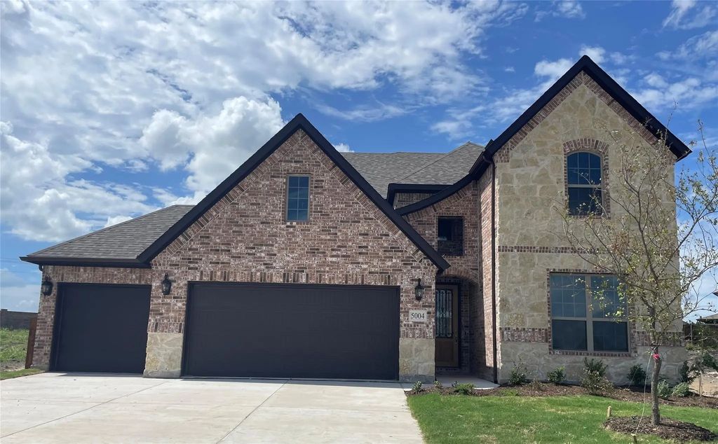 5004 Picasso Road, Royse City