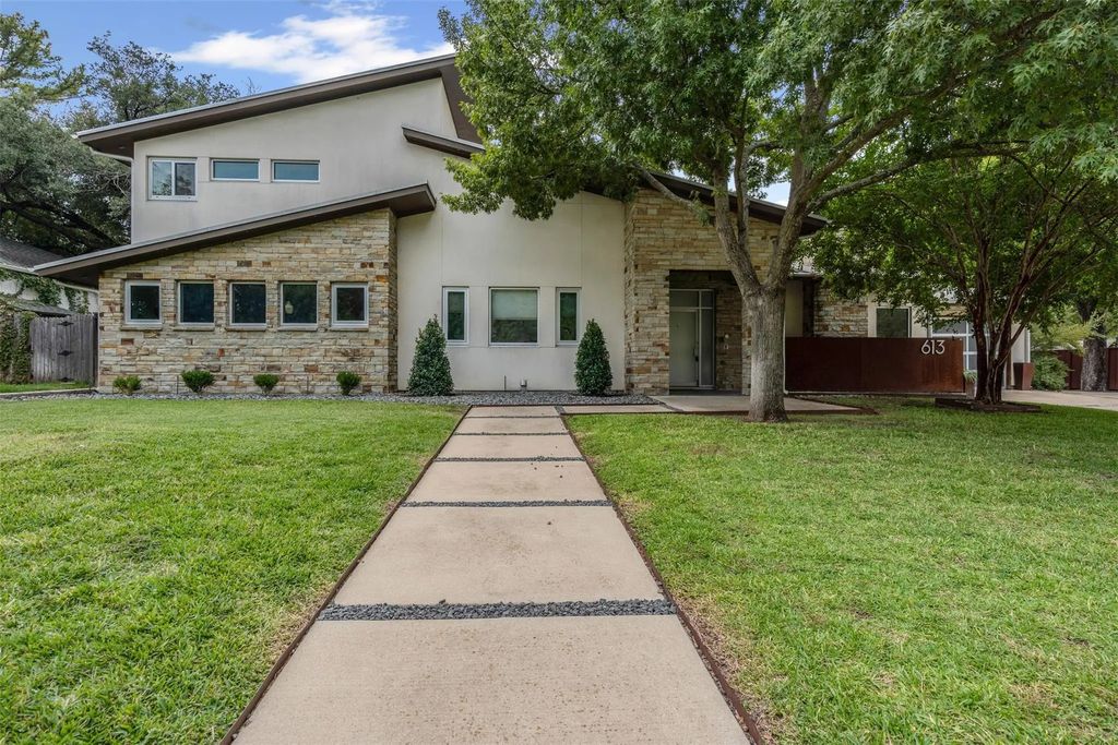 613 N Bailey Avenue, Fort Worth