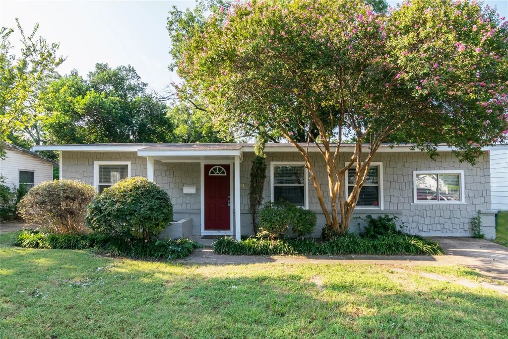 2124 Fenwick Drive, Dallas