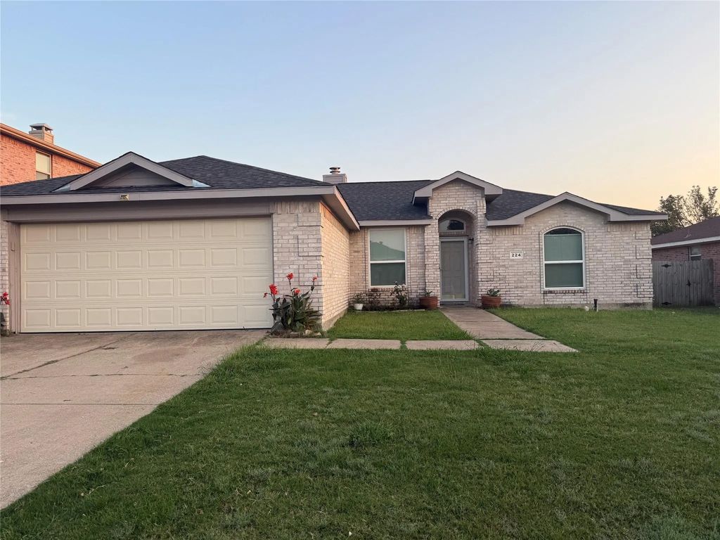 224 Lake Texoma Drive, Wylie