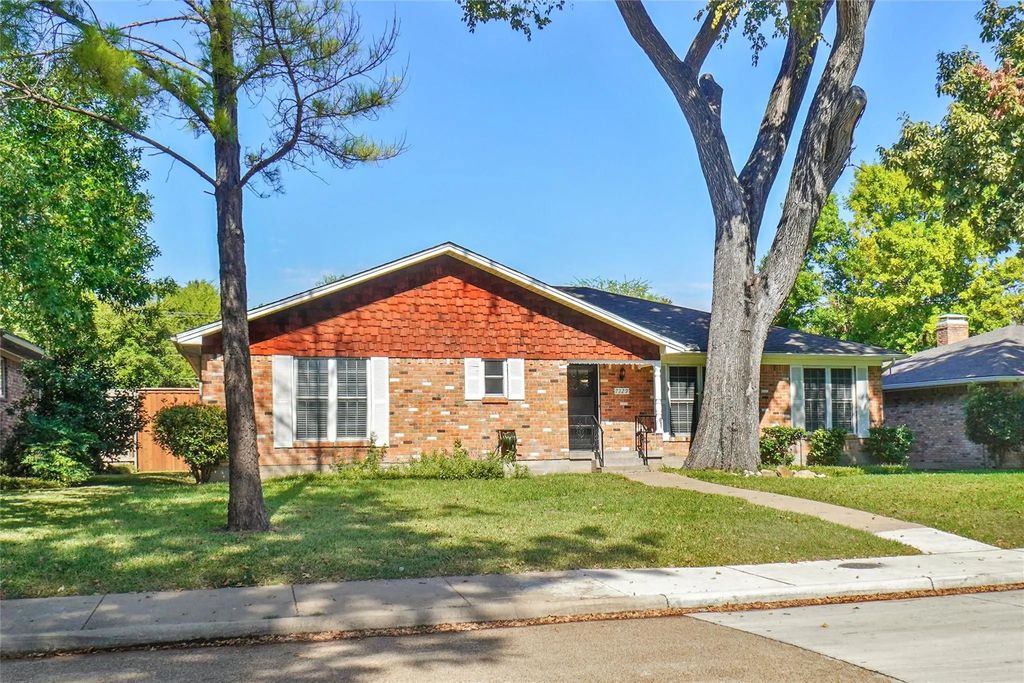 7329 Dalewood Lane, Dallas
