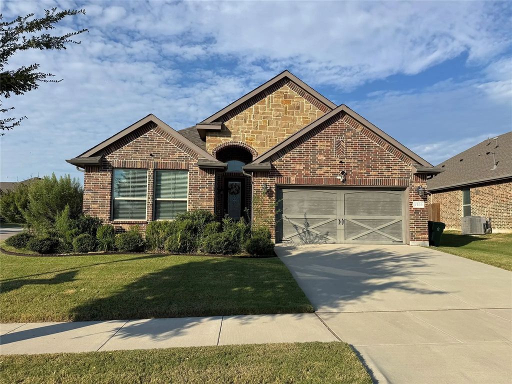 7522 Sweetwater Lane, Arlington