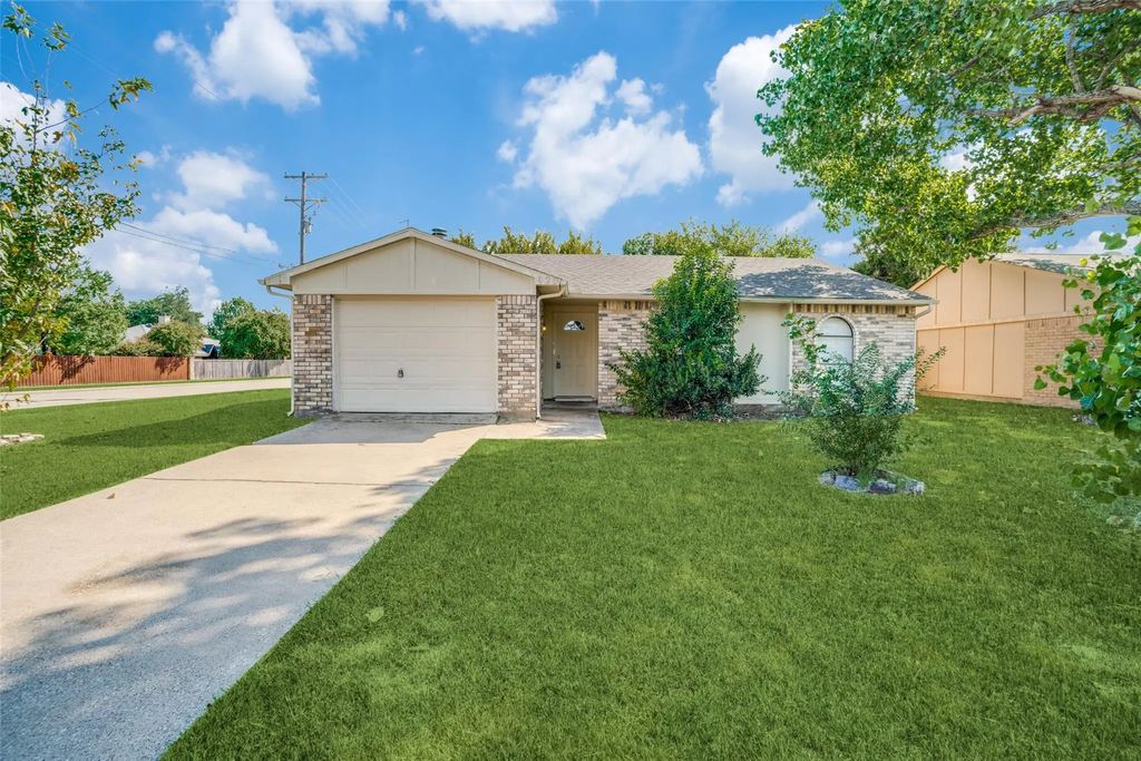 920 Sunny Slope Drive, Allen