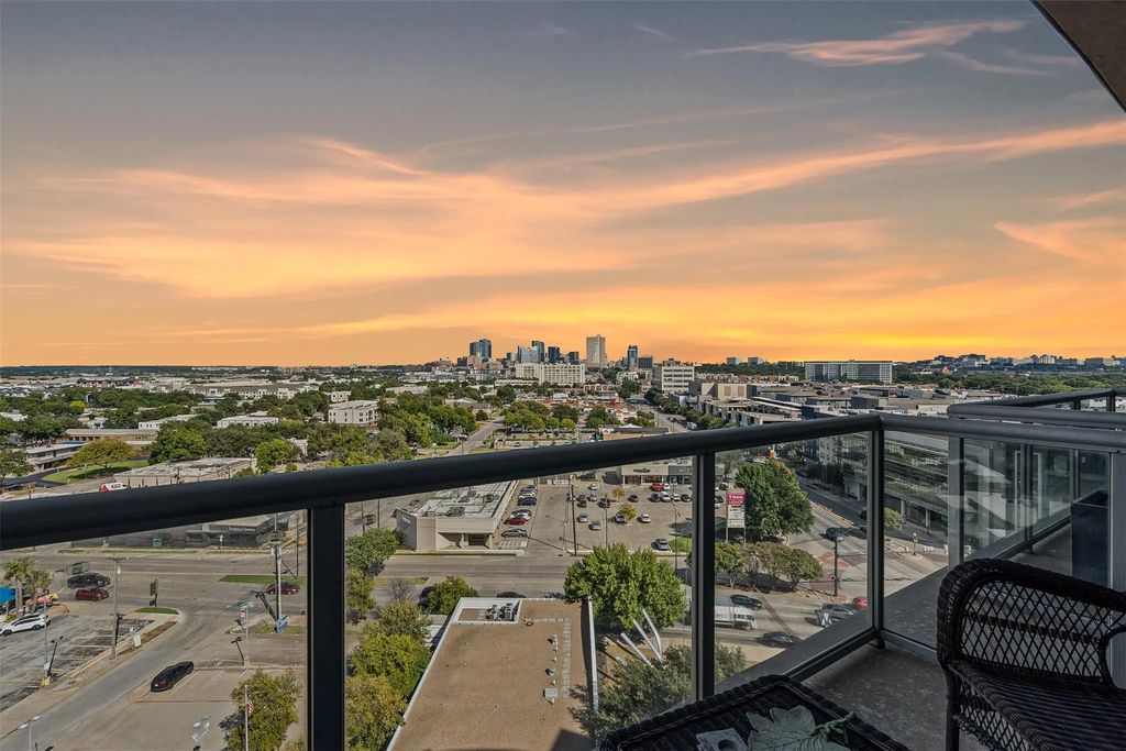 3100 W 7th Street 819, Fort Worth
